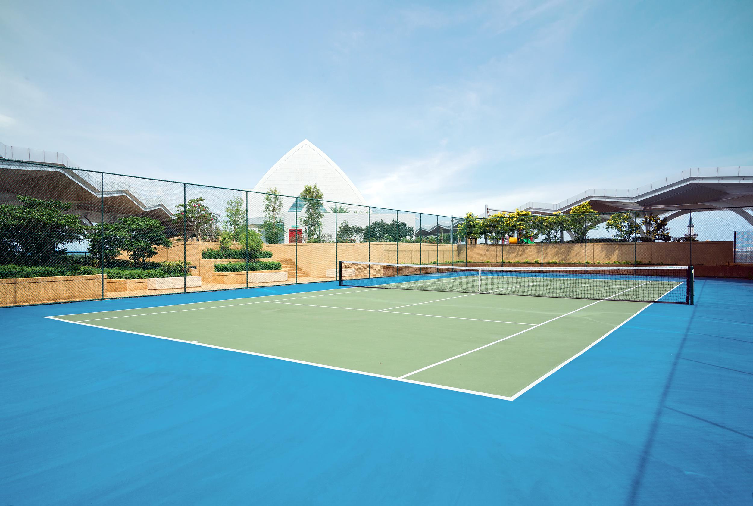 فندق موفينبيك آند كونفينشن سنتر كيه إل آي إيه سيبانغ المظهر الخارجي الصورة Tennis court