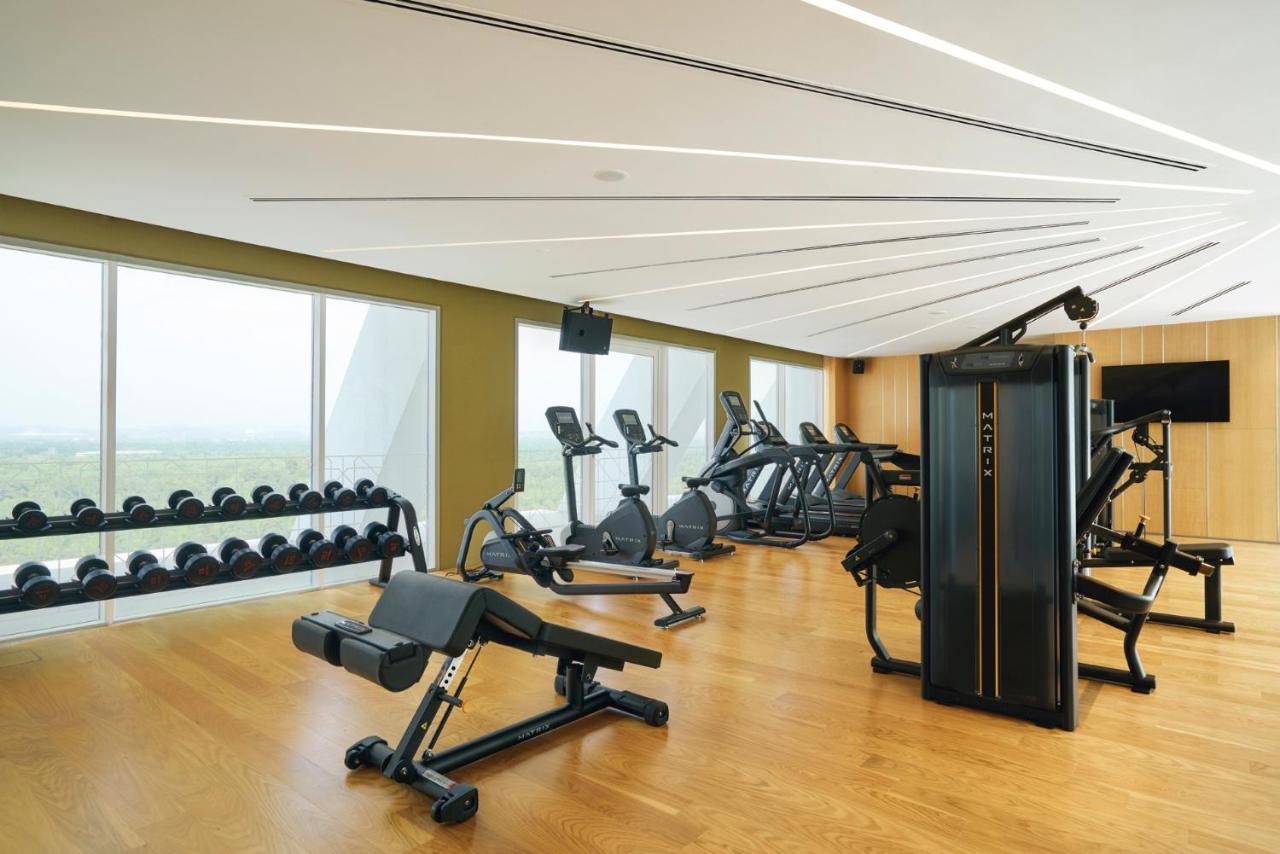فندق موفينبيك آند كونفينشن سنتر كيه إل آي إيه سيبانغ المظهر الخارجي الصورة The gym at the hotel