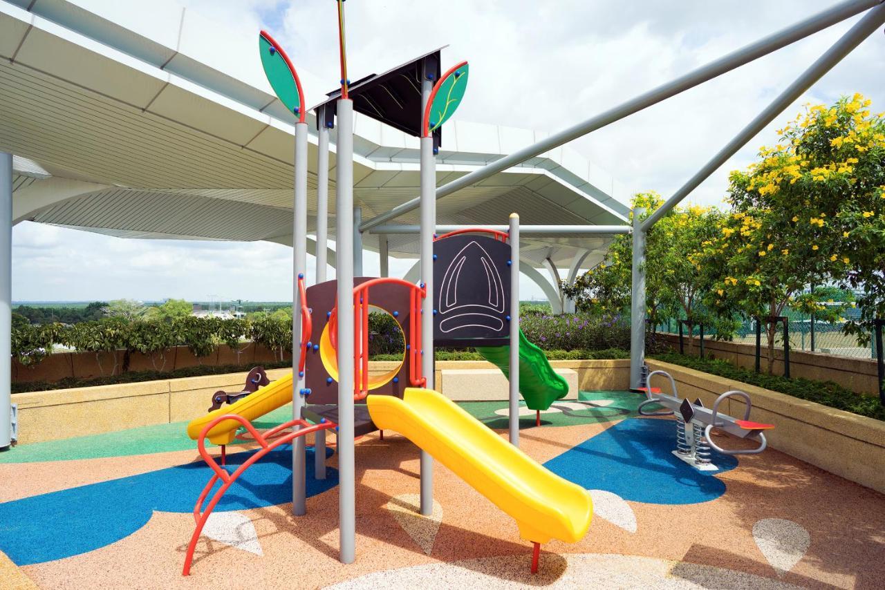 فندق موفينبيك آند كونفينشن سنتر كيه إل آي إيه سيبانغ المظهر الخارجي الصورة Children's playground at the rooftop of the hospital